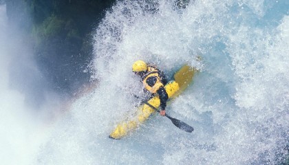 FB体育下载-“逆境突围：极端天气下的英雄时刻”，逆境中突围