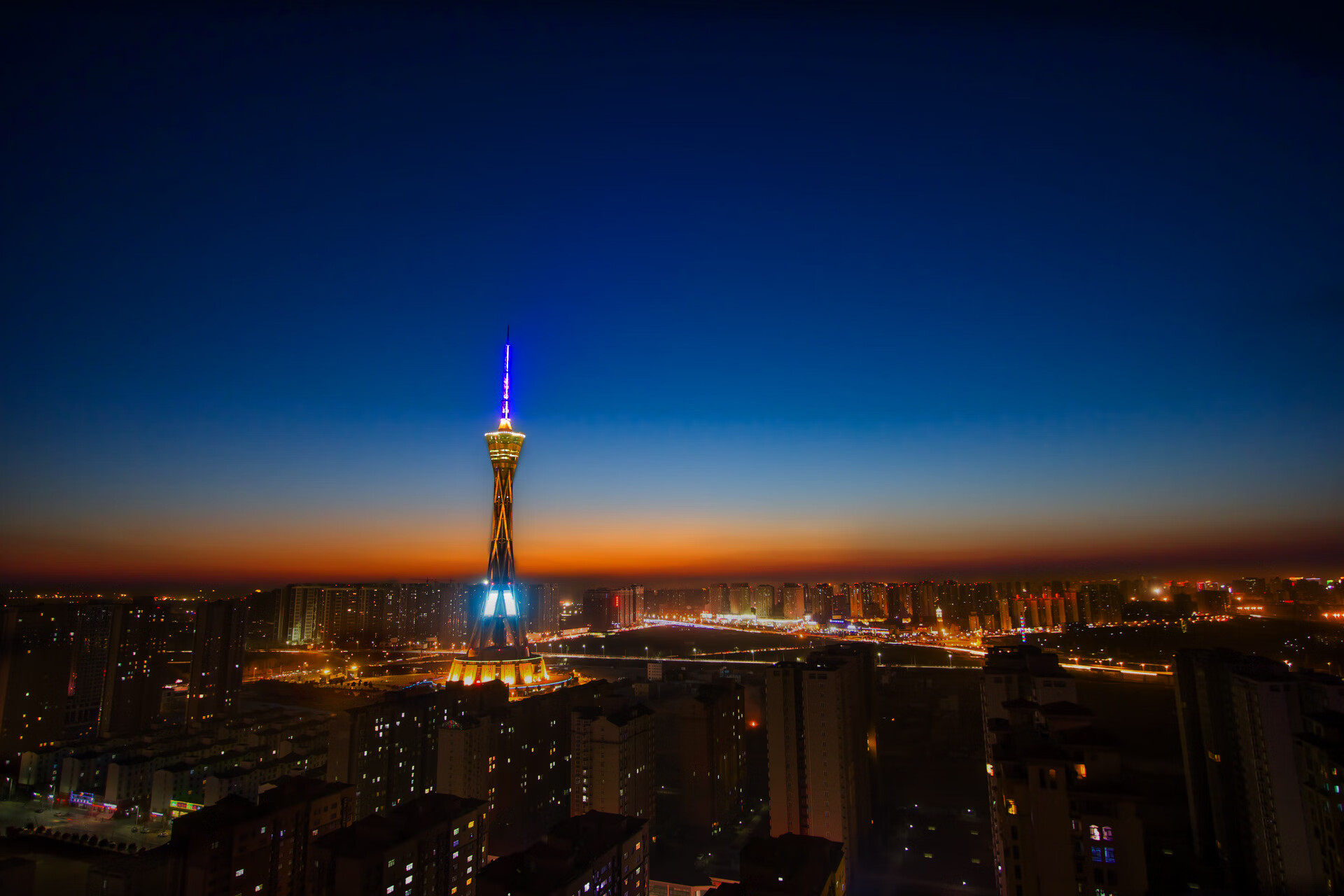 主教练是否应掌控更多球，主教练能不能上场踢球