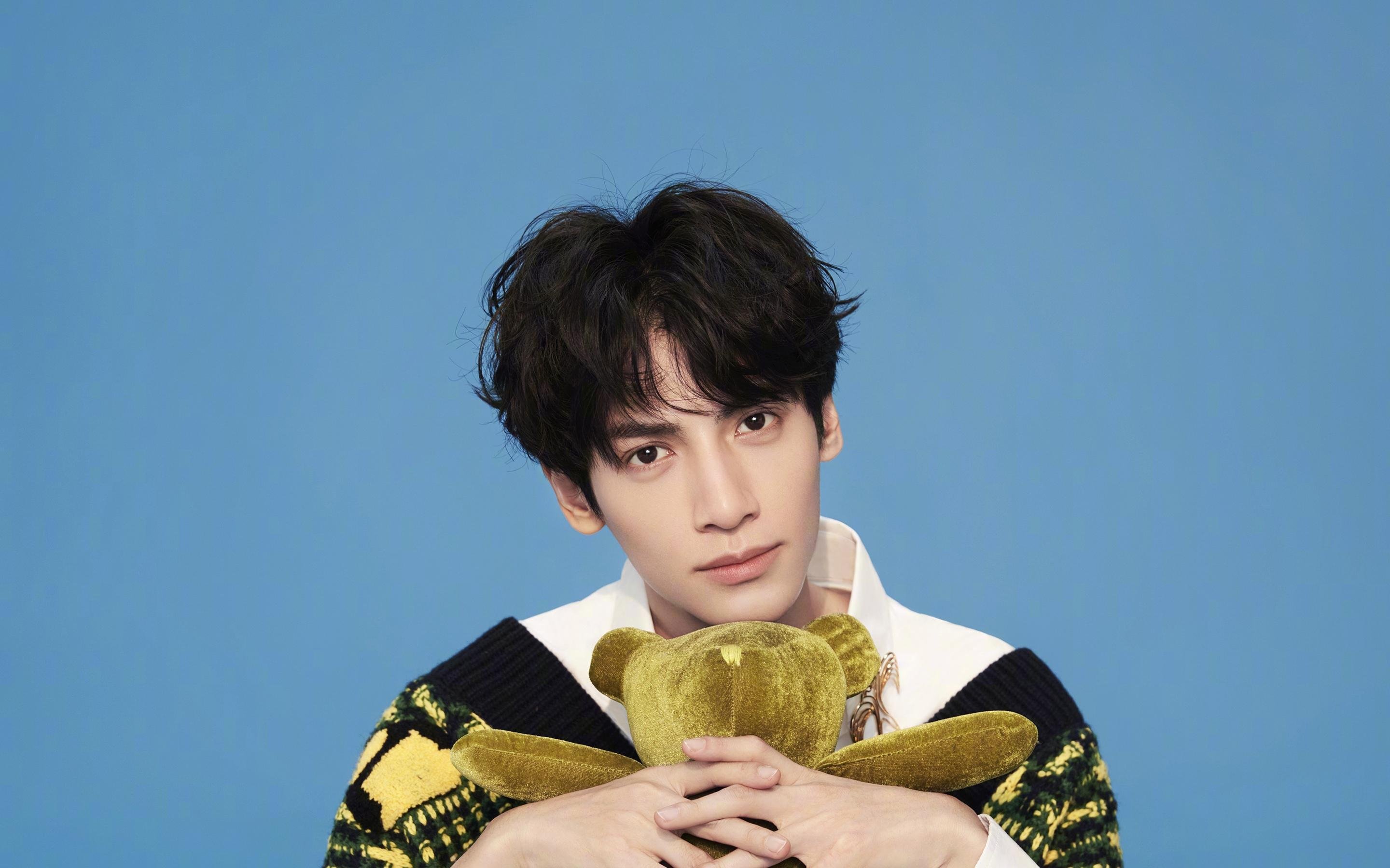 国足海外归国球员表现优异,助力球队提升,国足外籍成员